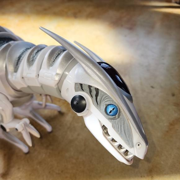 Remote control roboraptor dinosaur robot w/ remote large 2005 - Picture 2 of 7